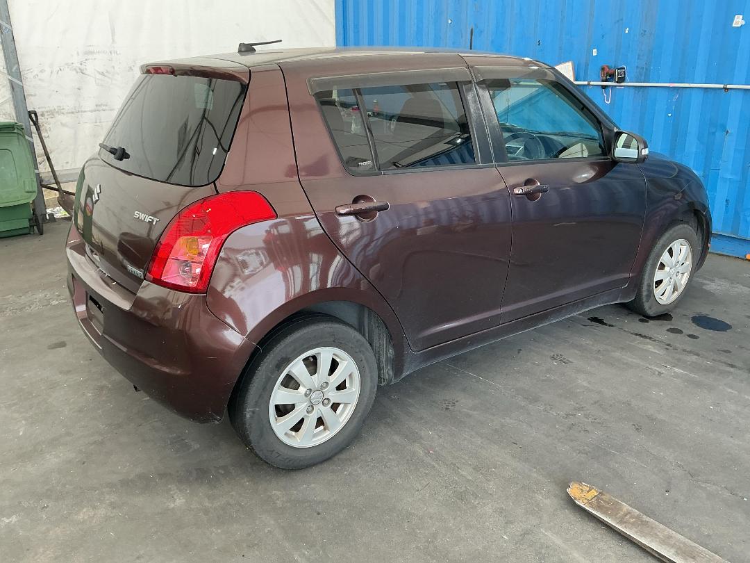 Photo '16' of Suzuki Swift Photo '16' of Suzuki Swift