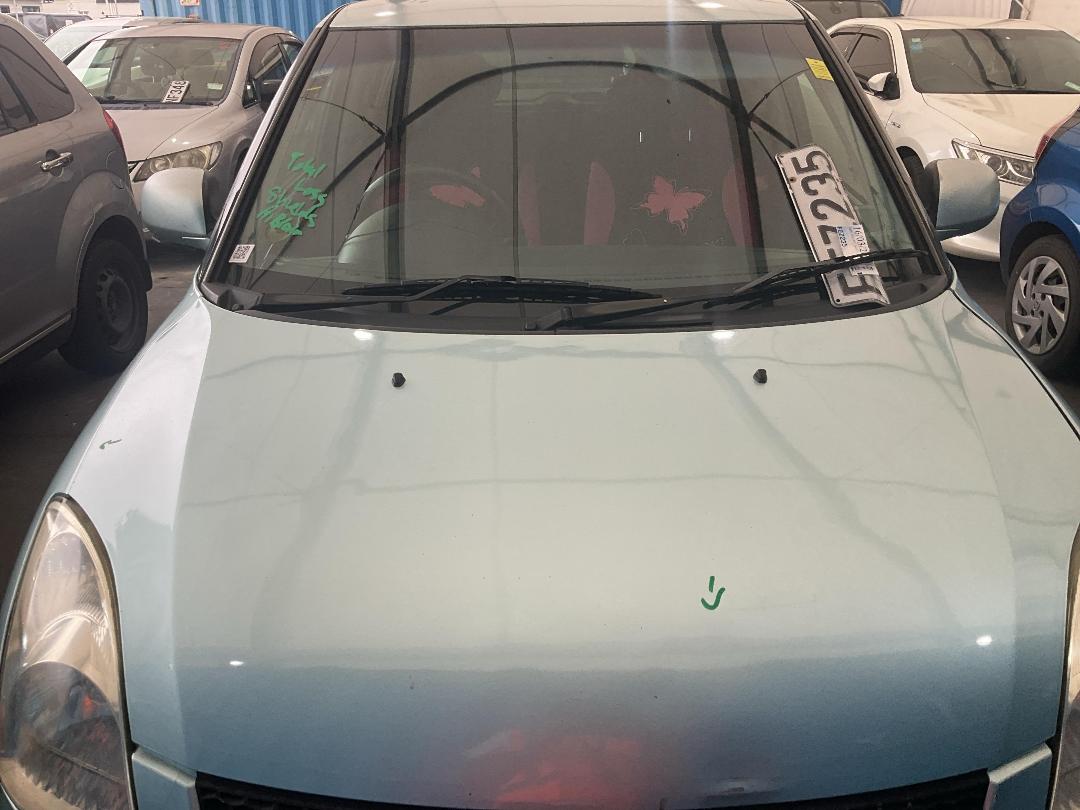 Photo '2' of Suzuki Swift