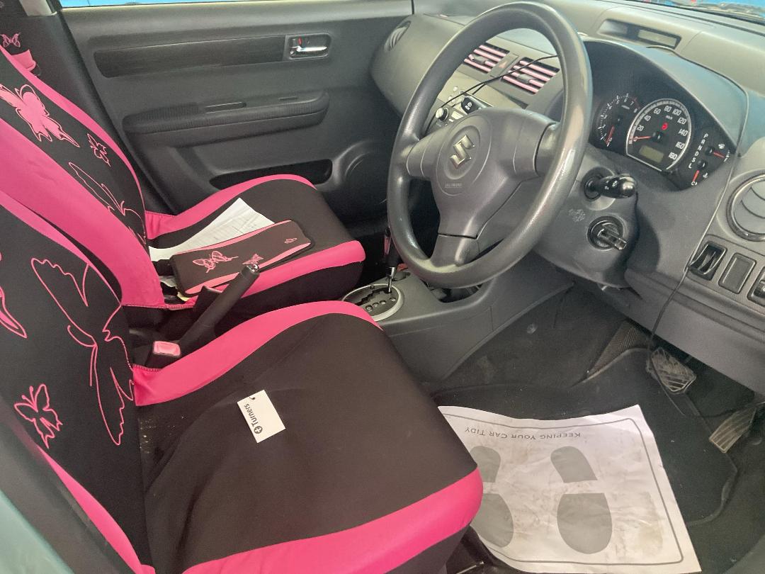 Photo '7' of Suzuki Swift