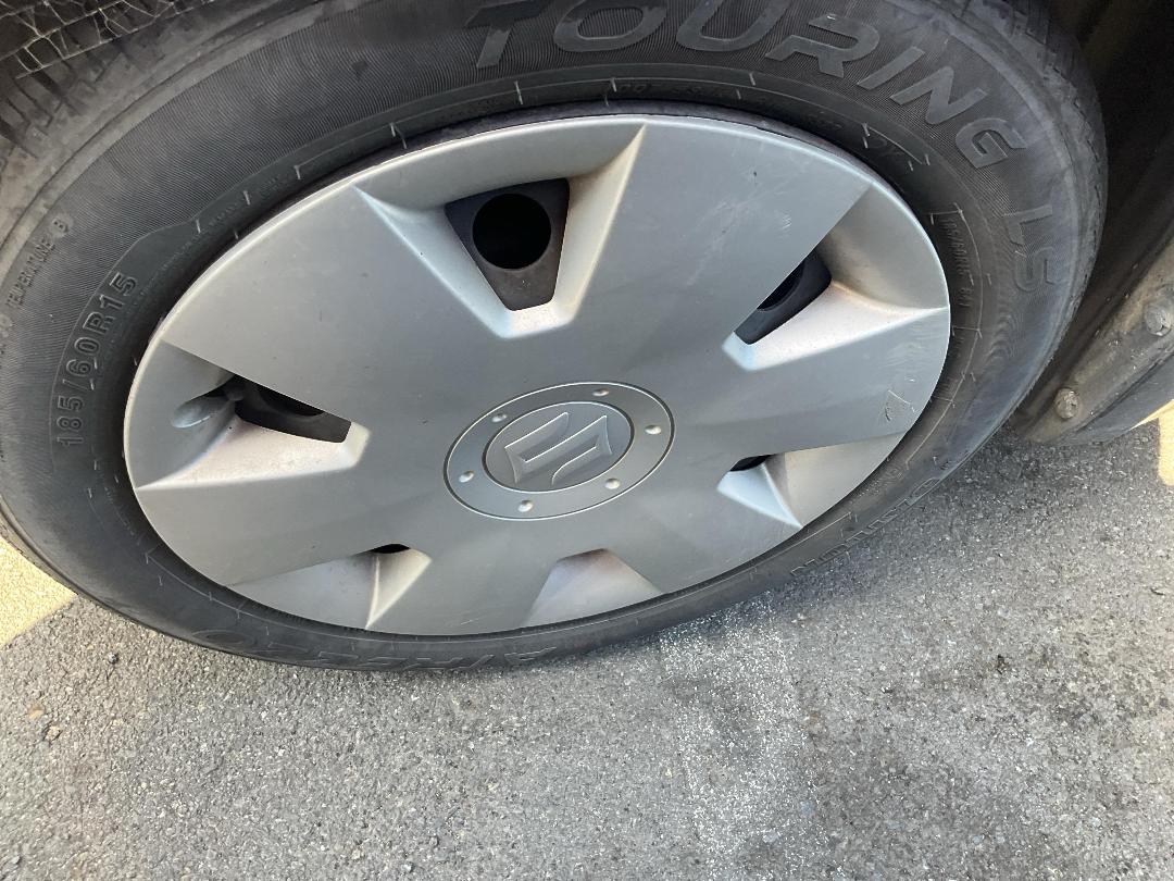 Photo '5' of Suzuki Swift Photo '5' of Suzuki Swift