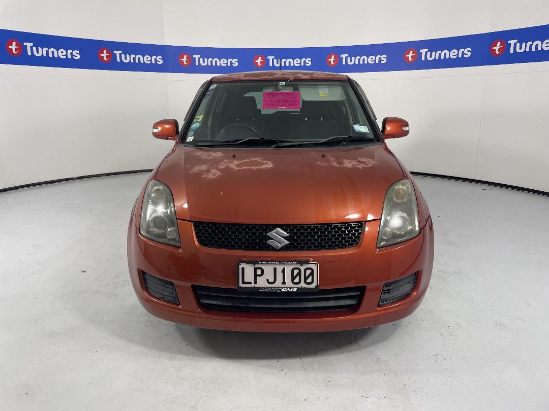 Photo '2' of Suzuki Swift