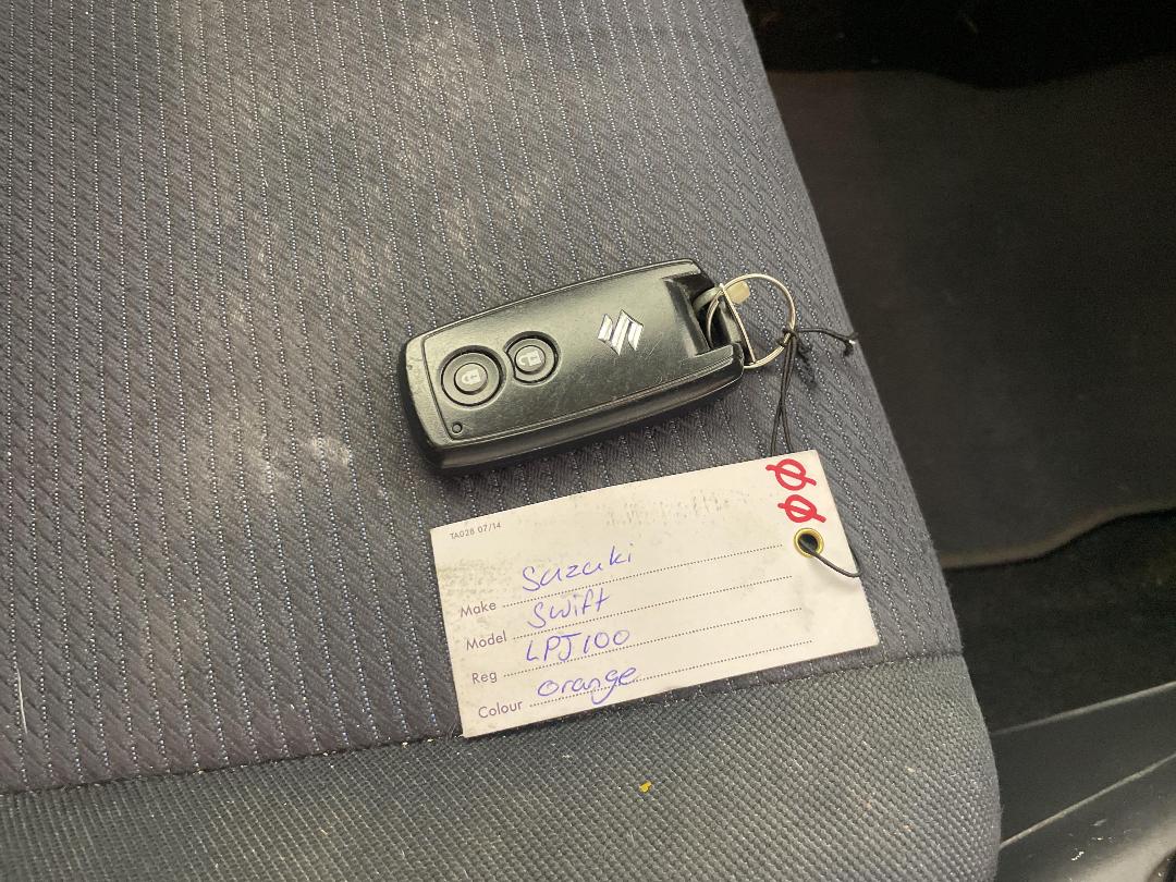 Photo '22' of Suzuki Swift