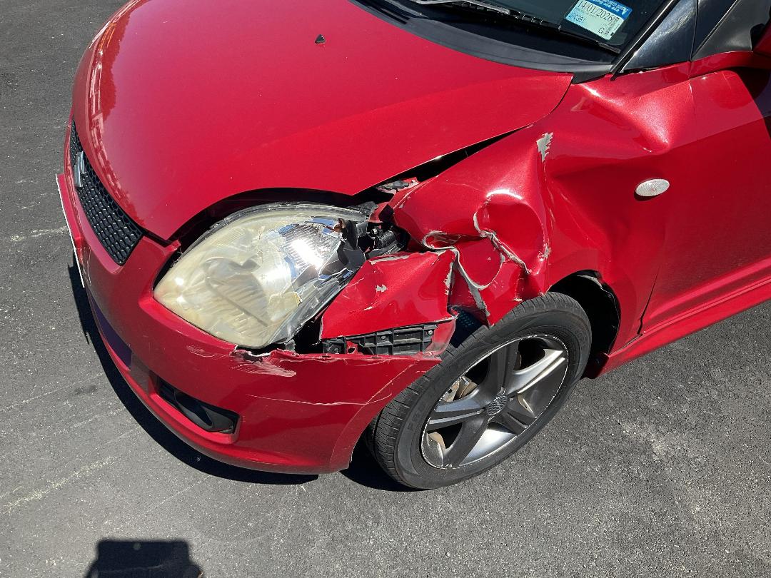 Photo '8' of Suzuki Swift Photo '8' of Suzuki Swift