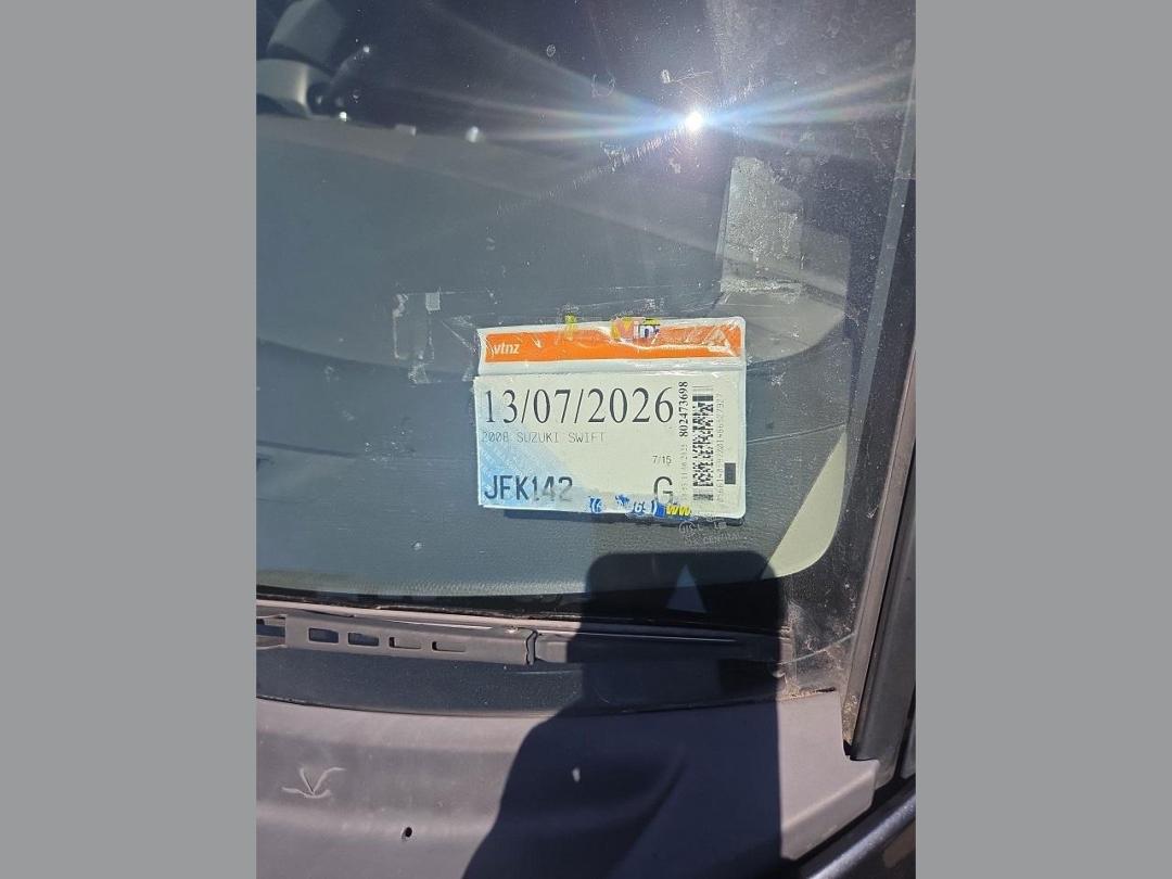 Photo '12' of Suzuki Swift