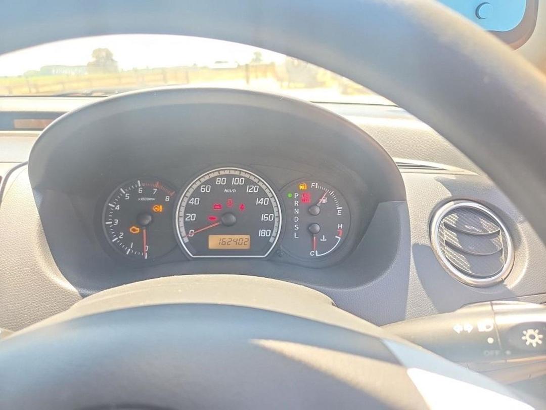 Photo '8' of Suzuki Swift