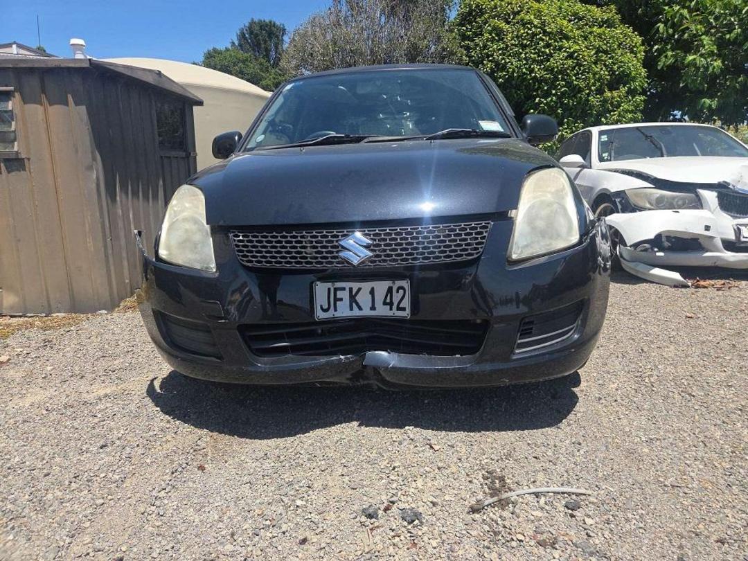 Photo '6' of Suzuki Swift