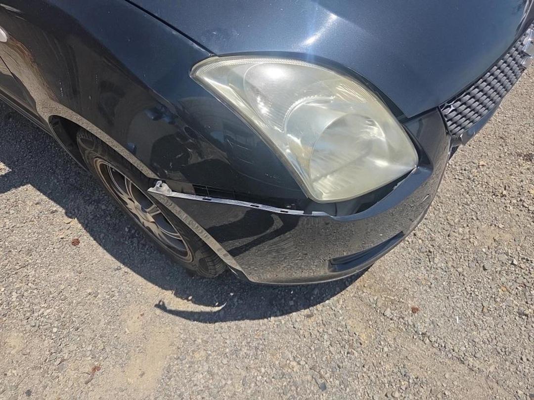 Photo '10' of Suzuki Swift