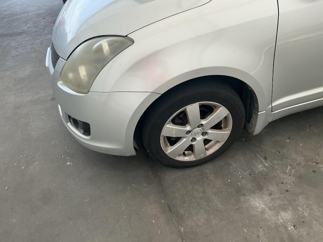 Photo '4' of Suzuki Swift