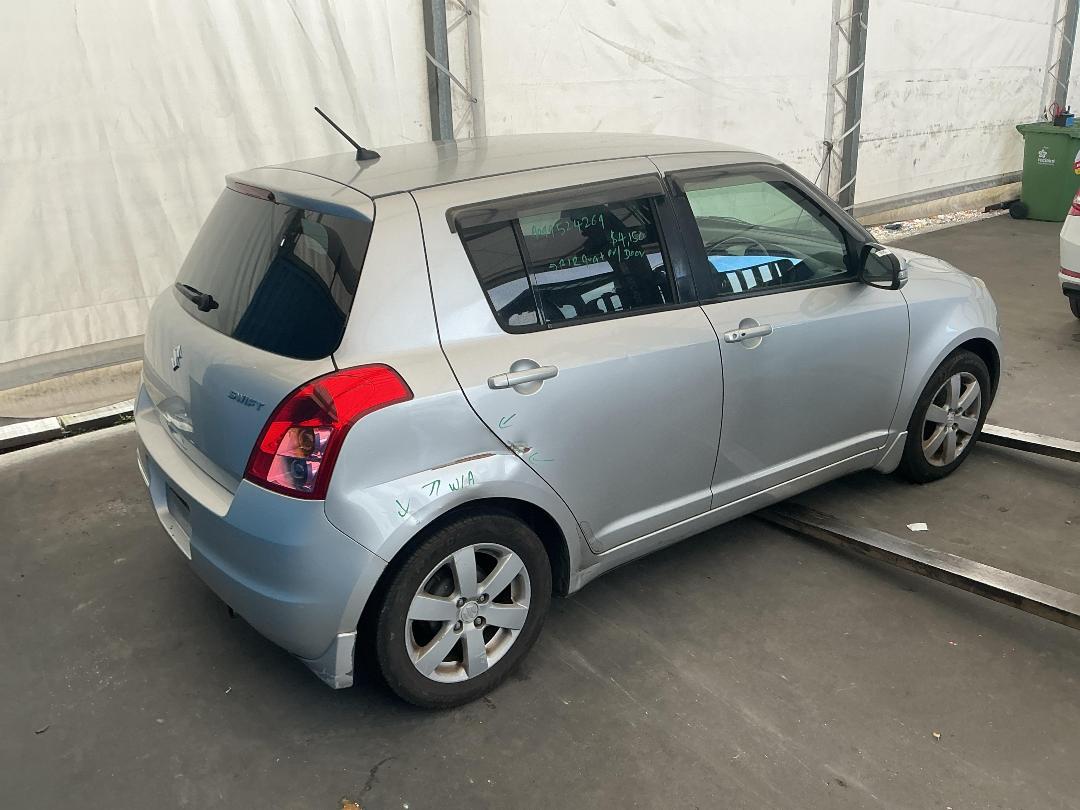 Photo '9' of Suzuki Swift