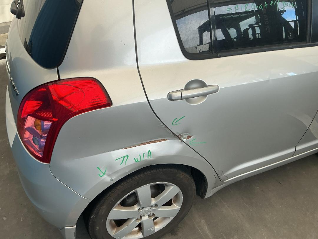 Photo '11' of Suzuki Swift