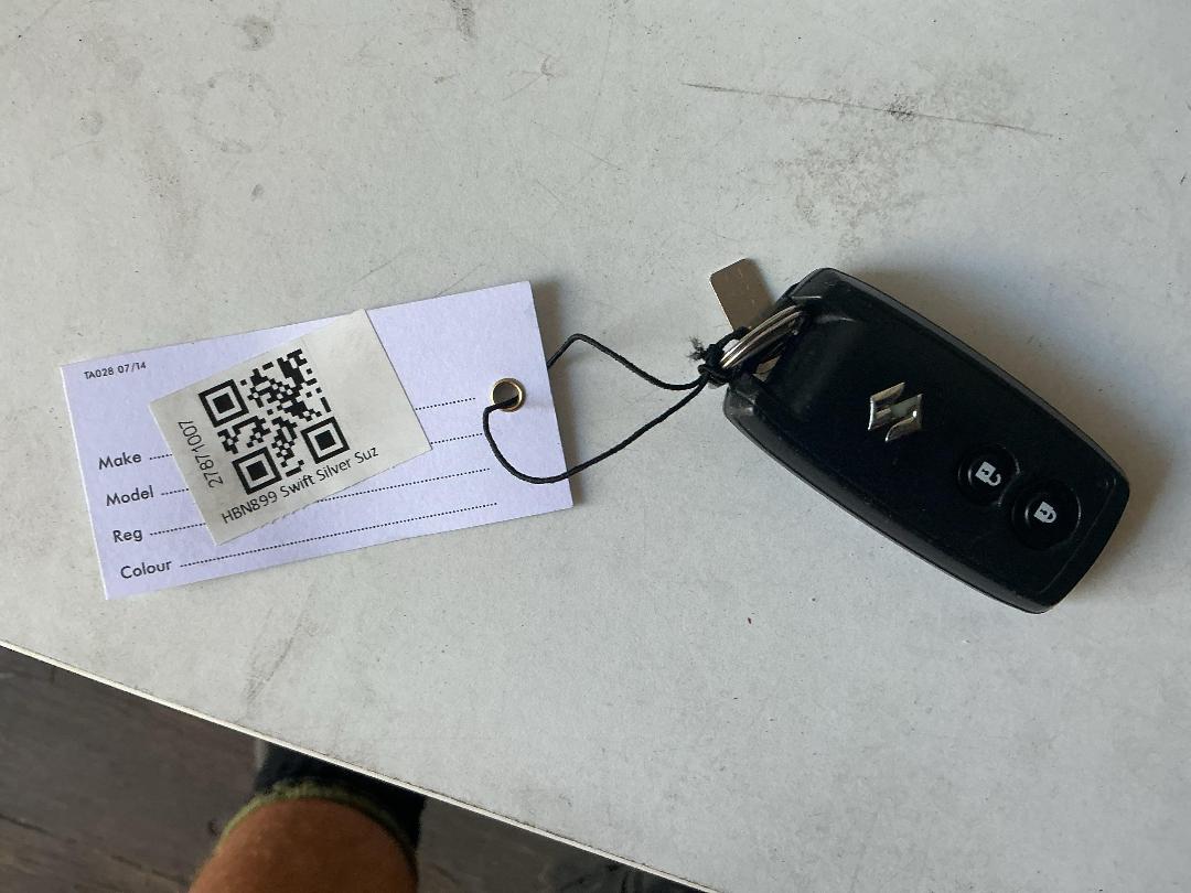 Photo '16' of Suzuki Swift