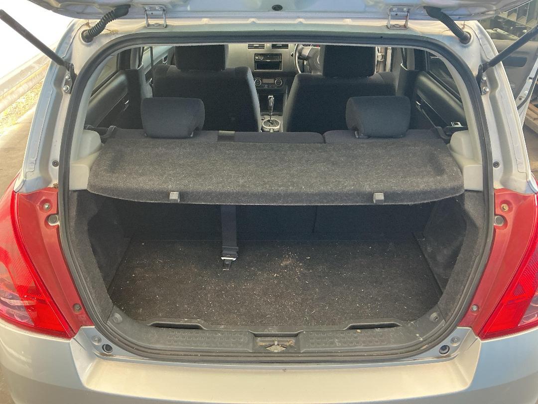 Photo '20' of Suzuki Swift