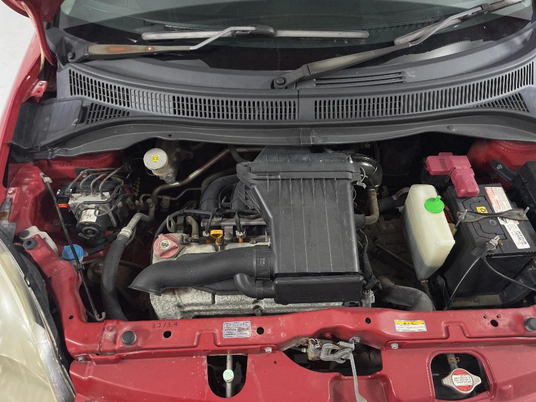 Photo '13' of Suzuki Swift Photo '13' of Suzuki Swift