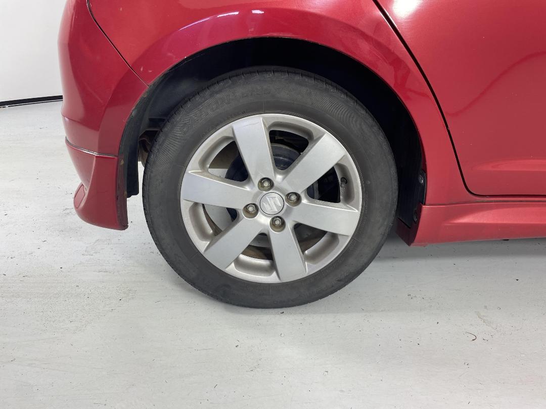 Photo '12' of Suzuki Swift Photo '12' of Suzuki Swift