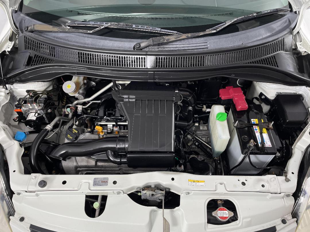 Photo '13' of Suzuki Swift