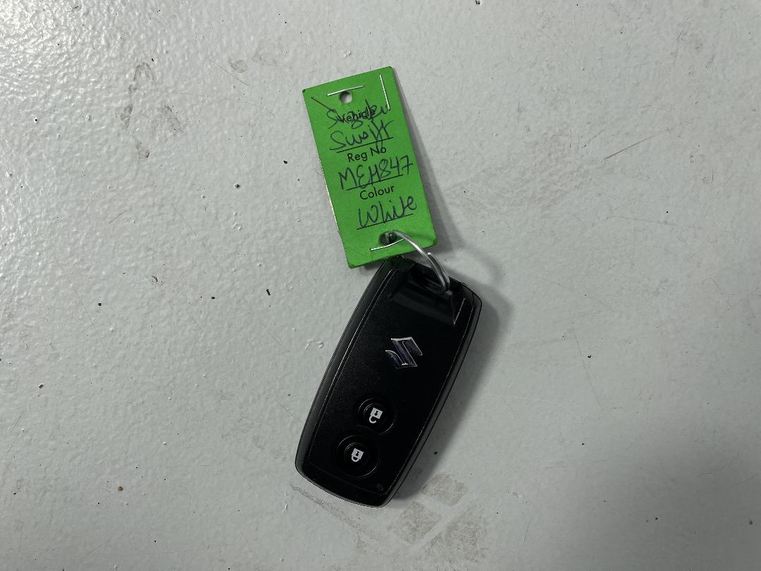 Photo '22' of Suzuki Swift