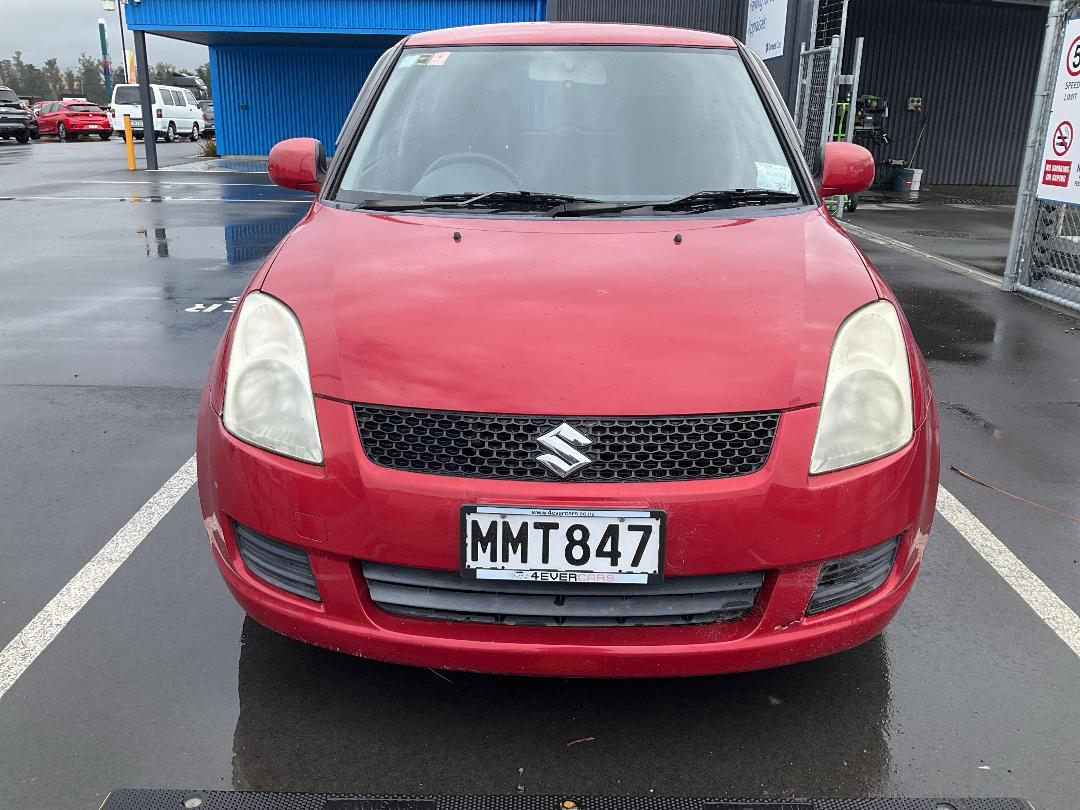 Photo '4' of Suzuki Swift
