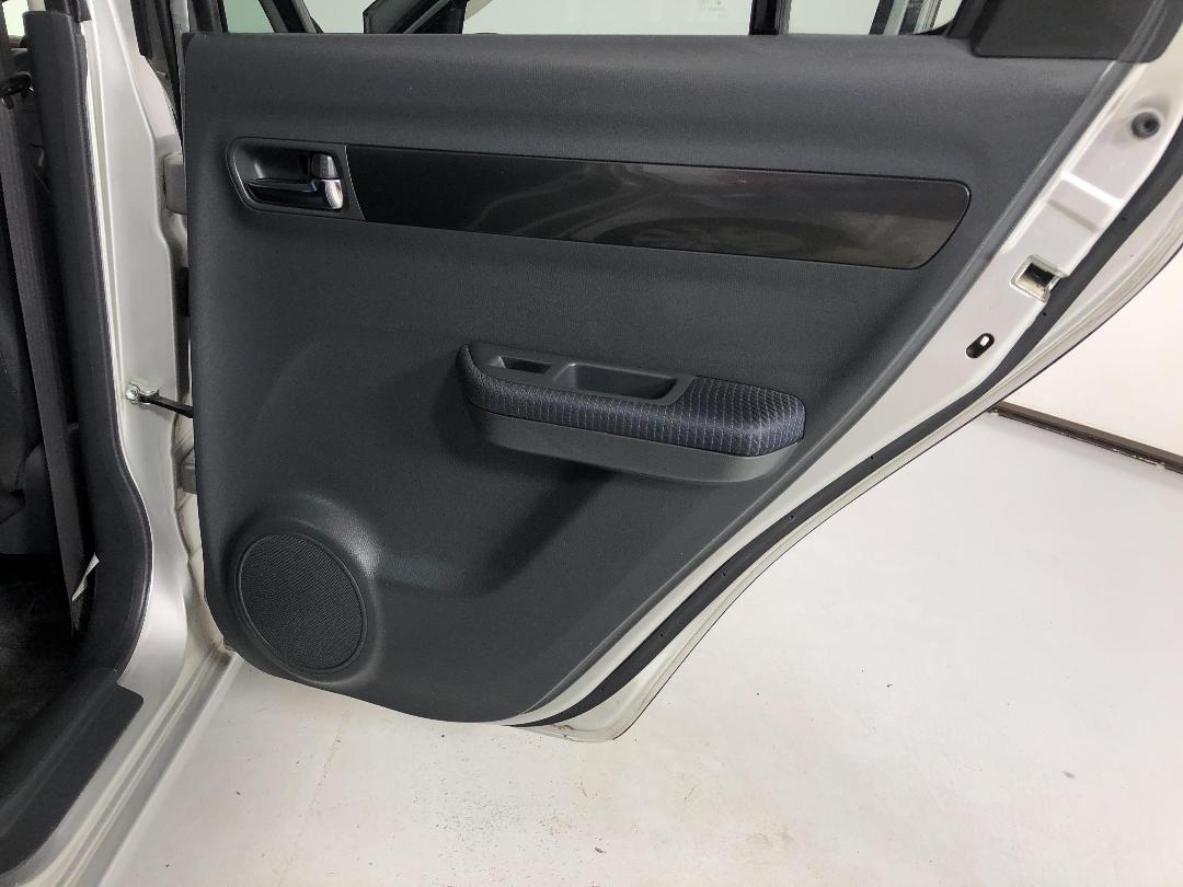 Photo '19' of Suzuki Swift