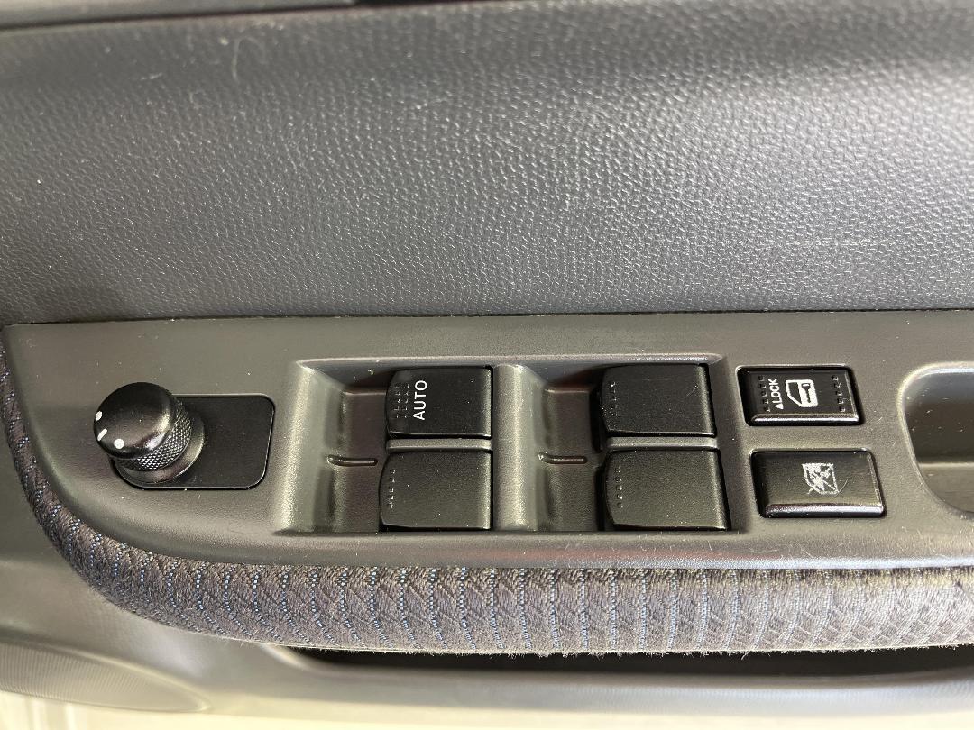 Photo '23' of Suzuki Swift