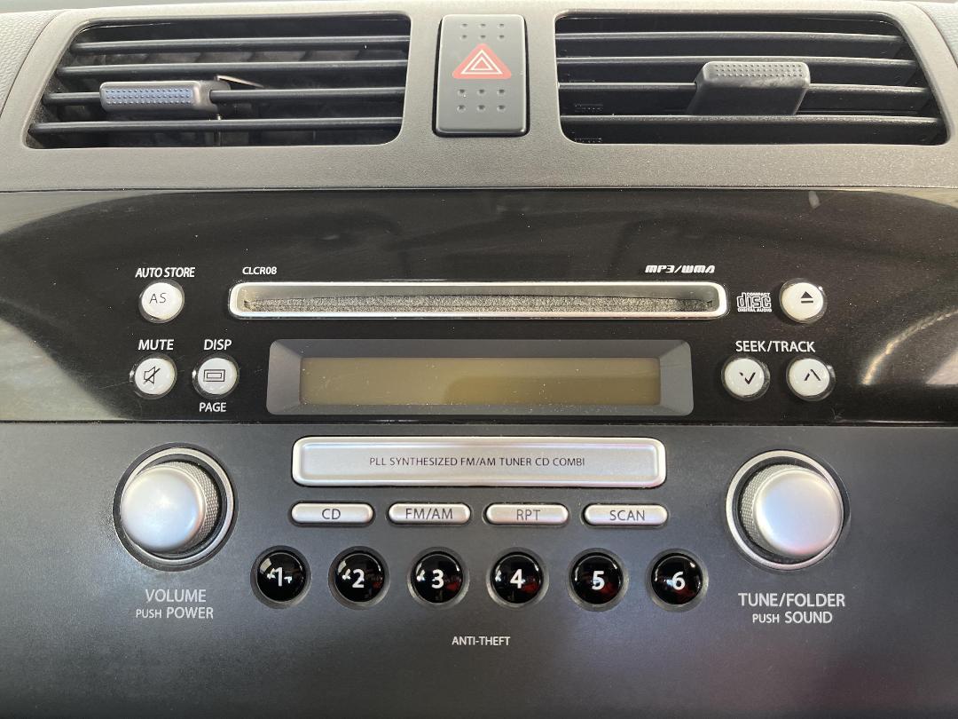 Photo '24' of Suzuki Swift