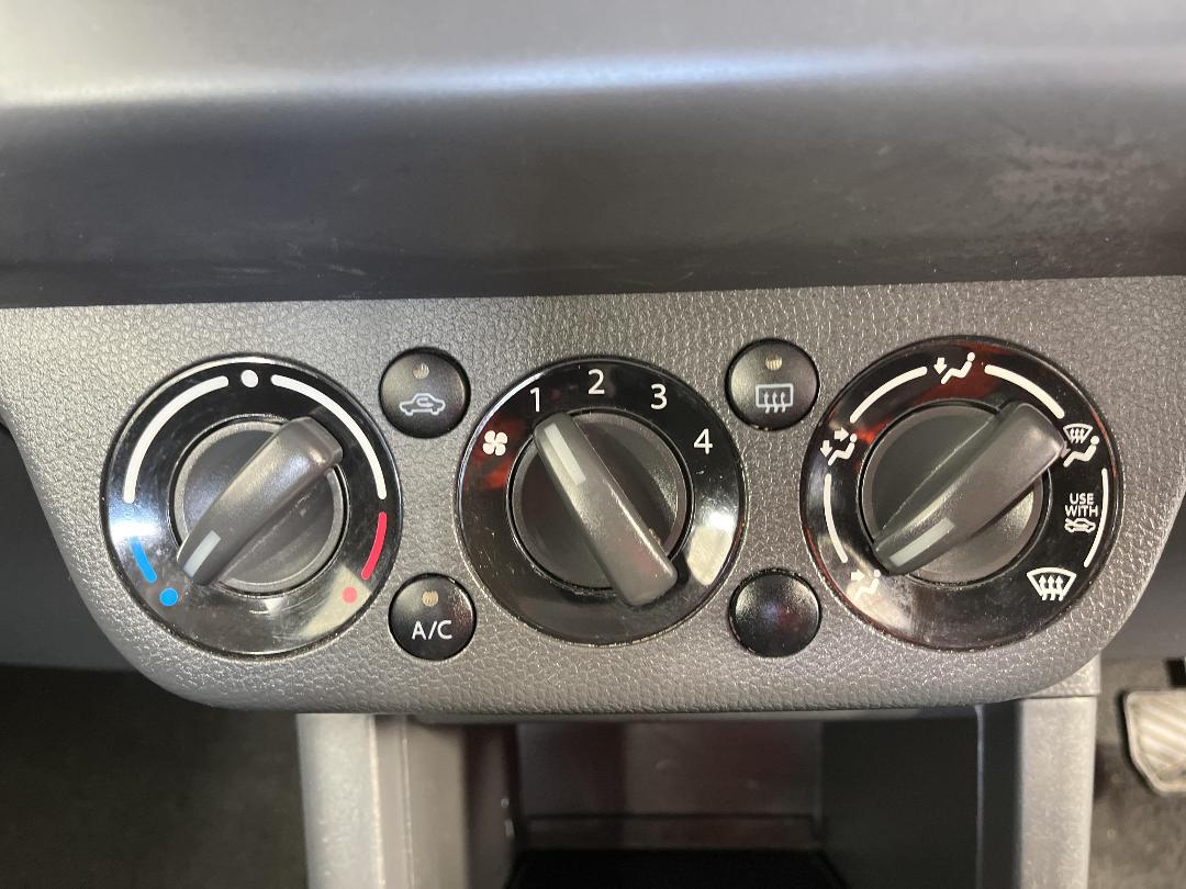 Photo '25' of Suzuki Swift