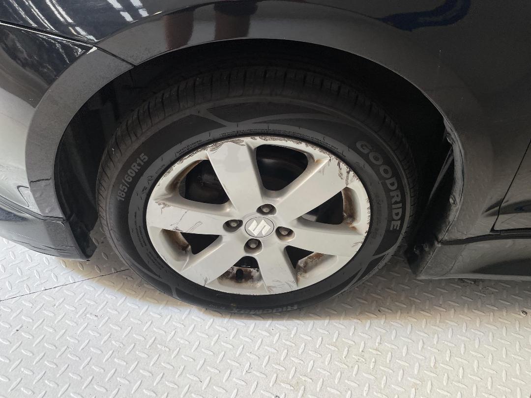 Photo '10' of Suzuki Swift