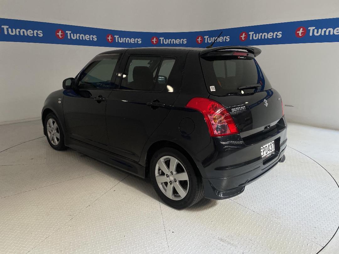 Photo '5' of Suzuki Swift