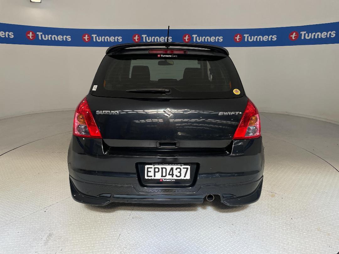 Photo '6' of Suzuki Swift