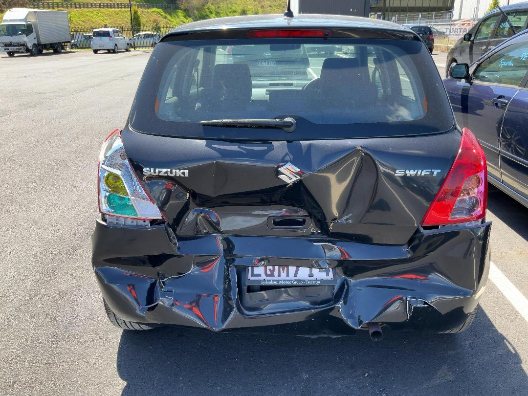 Photo '7' of Suzuki Swift GLX