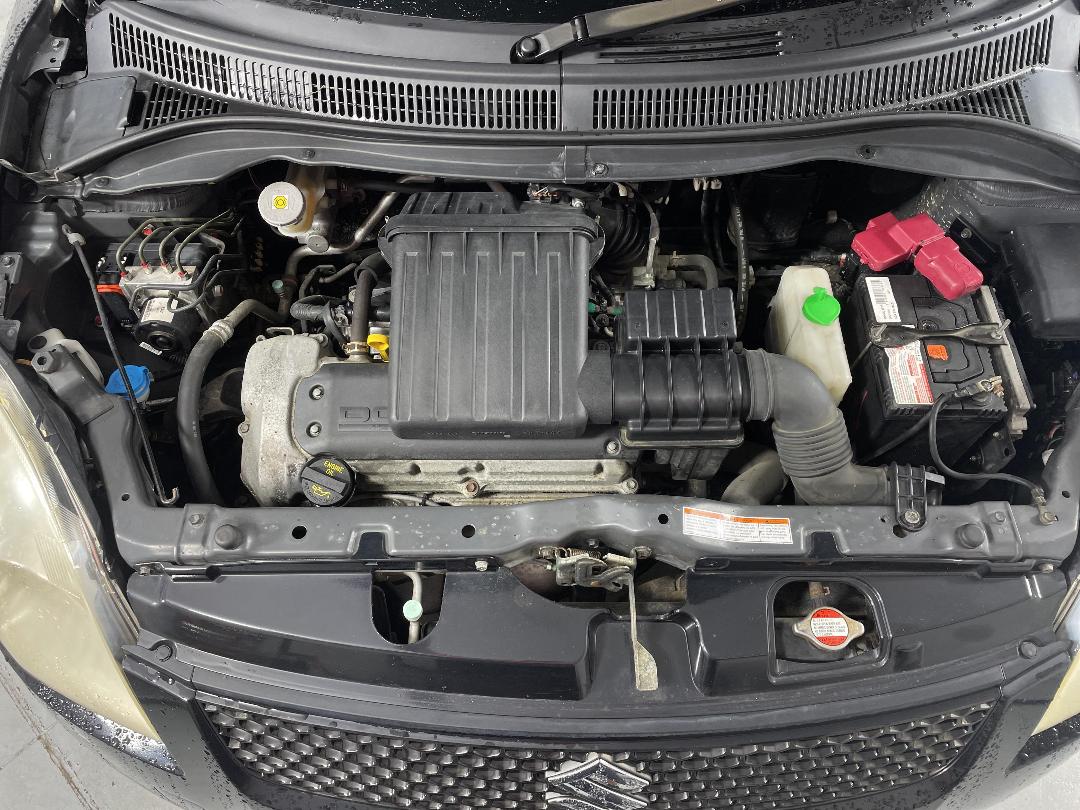 Photo '13' of Suzuki Swift Photo '13' of Suzuki Swift