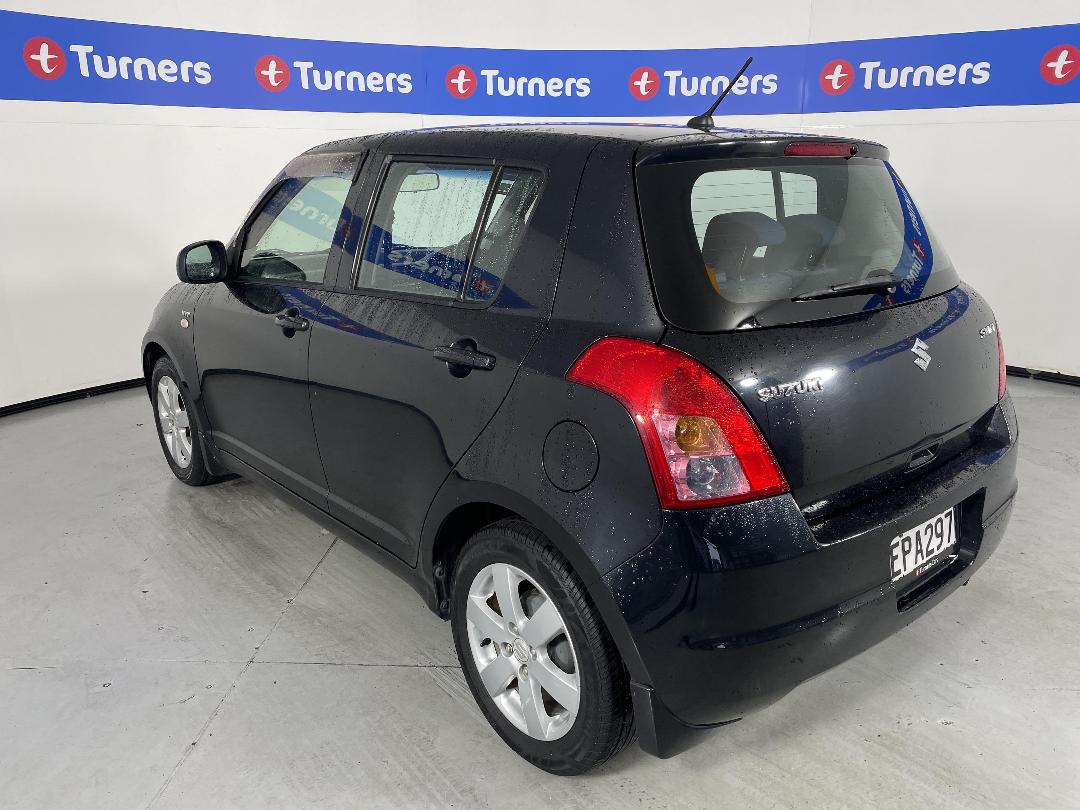 Photo '5' of Suzuki Swift Photo '5' of Suzuki Swift