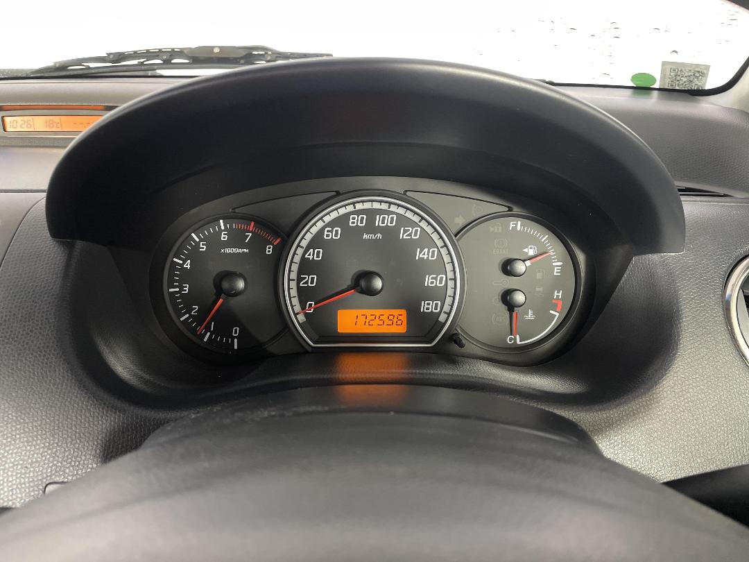 Photo '21' of Suzuki Swift Photo '21' of Suzuki Swift