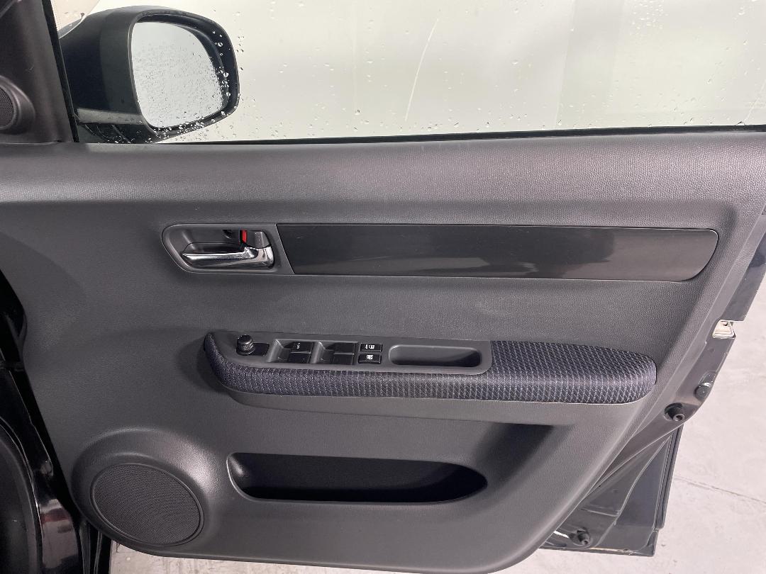 Photo '15' of Suzuki Swift Photo '15' of Suzuki Swift