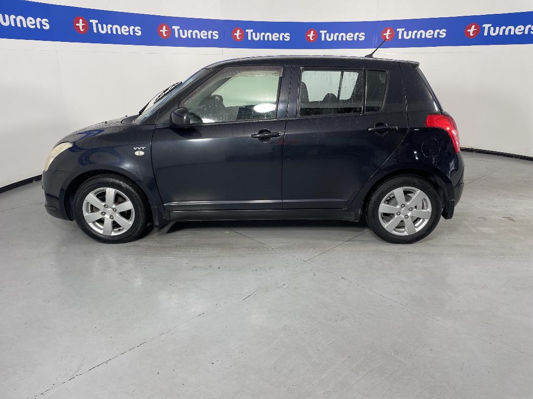 Photo '24' of Suzuki Swift Photo '24' of Suzuki Swift