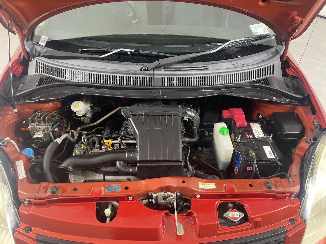 Photo '13' of Suzuki Swift