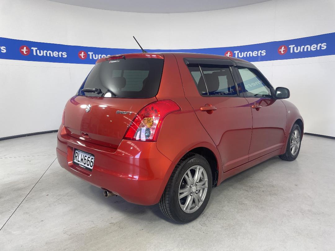 Photo '7' of Suzuki Swift