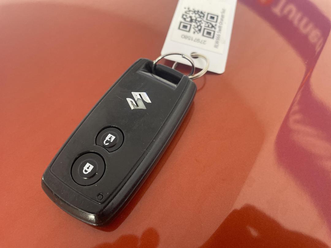 Photo '22' of Suzuki Swift