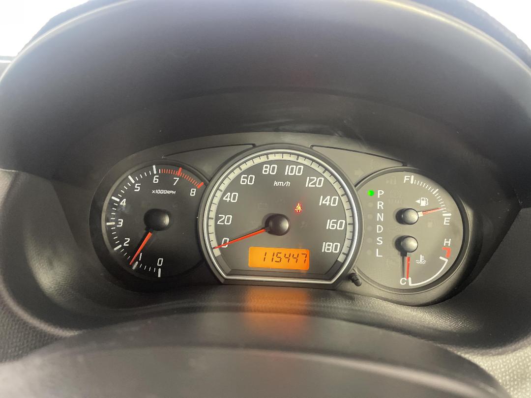 Photo '21' of Suzuki Swift