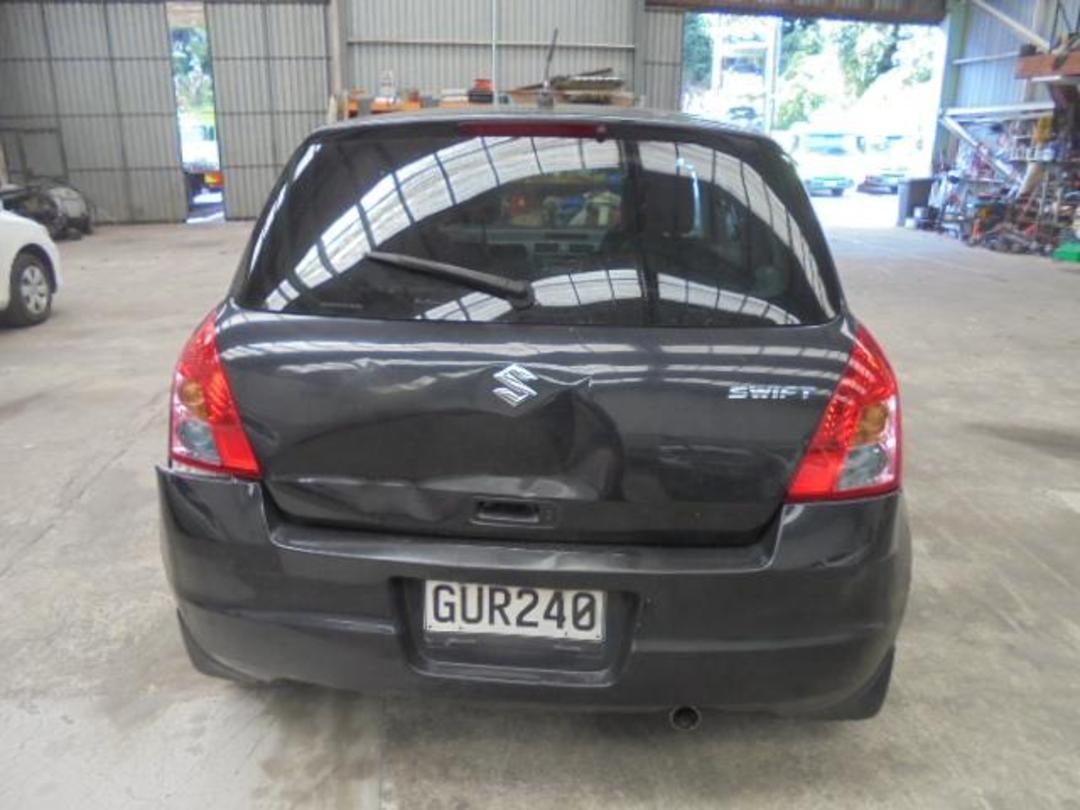 Photo '3' of Suzuki Swift