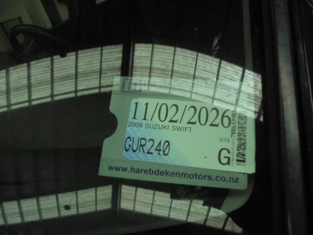 Photo '20' of Suzuki Swift