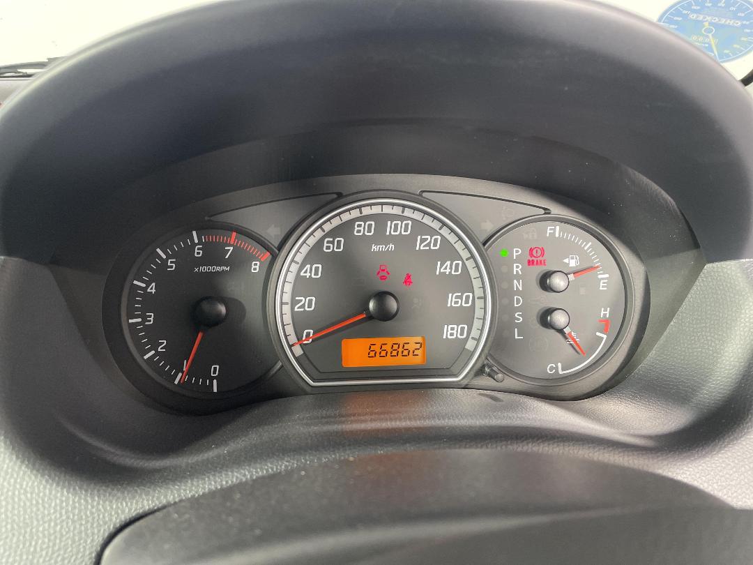 Photo '21' of Suzuki Swift