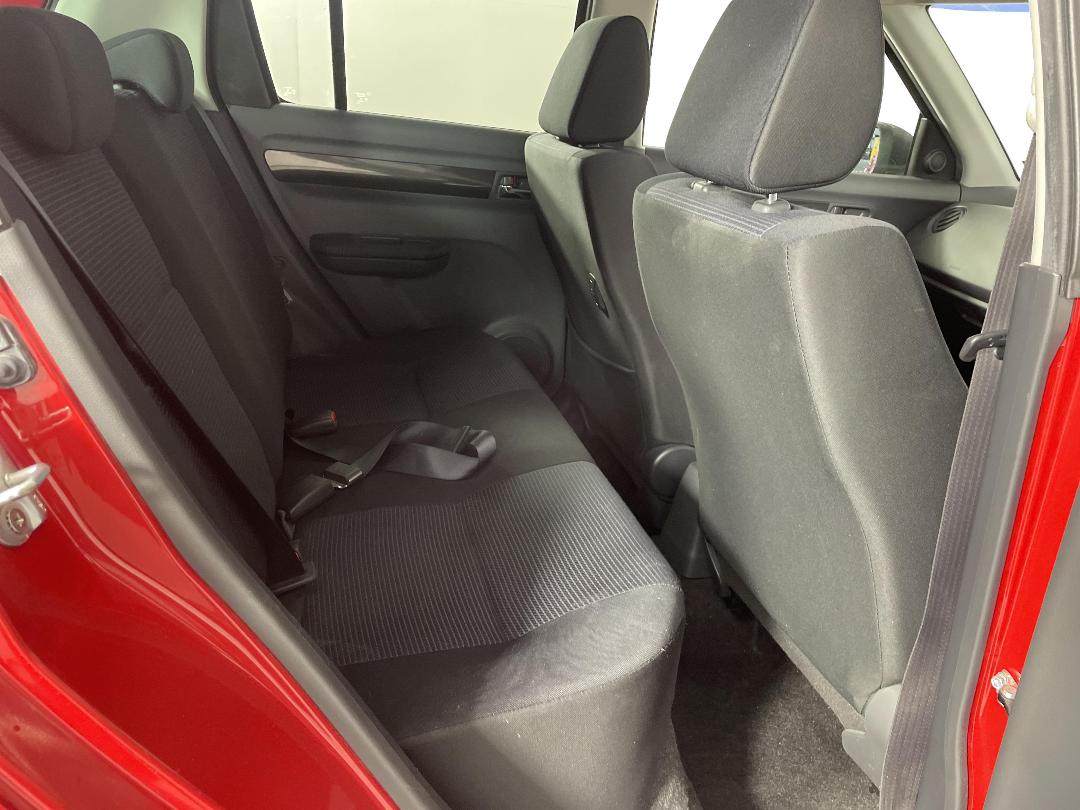 Photo '20' of Suzuki Swift