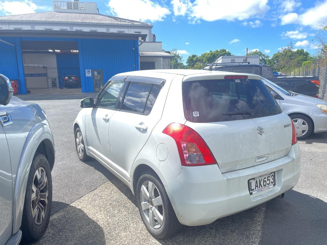 Photo '3' of Suzuki Swift