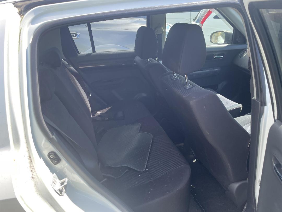 Photo '10' of Suzuki Swift