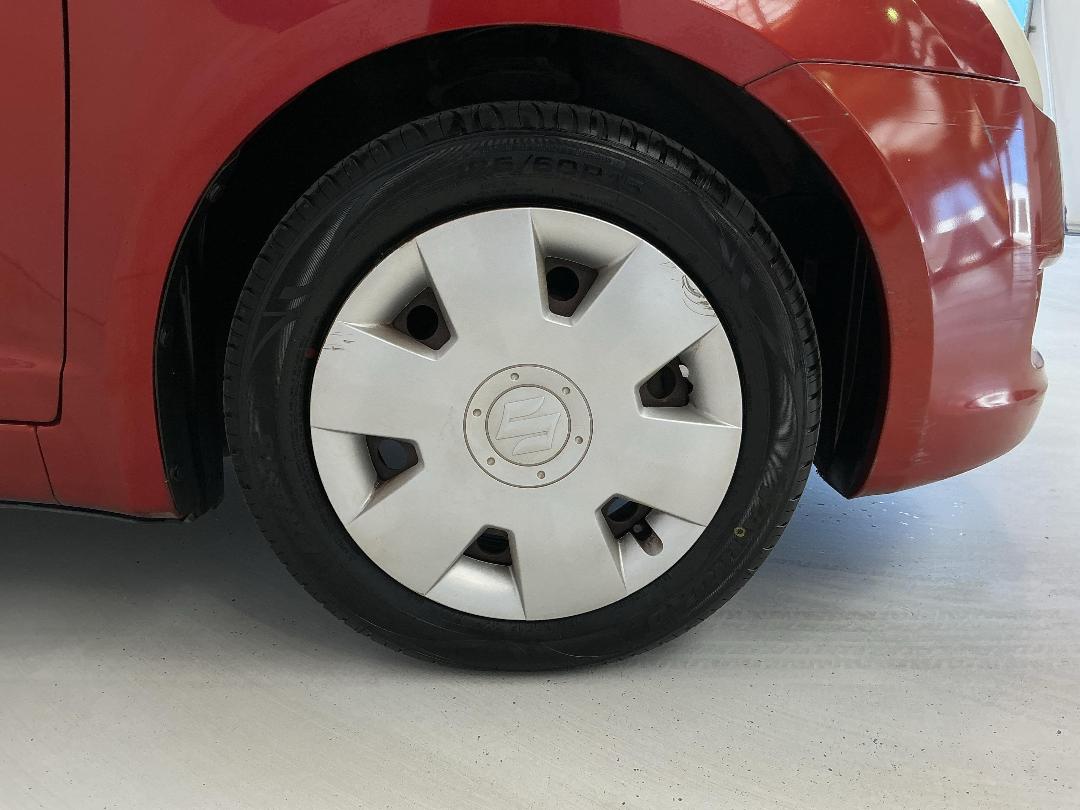 Photo '9' of Suzuki Swift