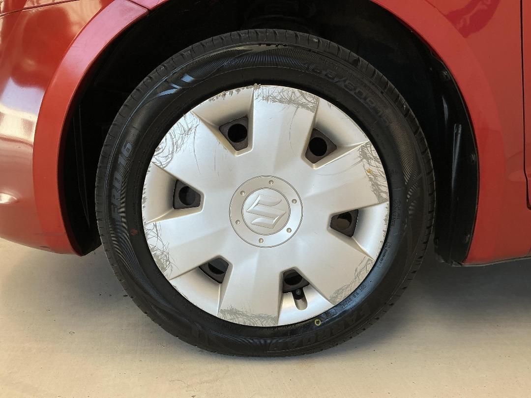 Photo '10' of Suzuki Swift