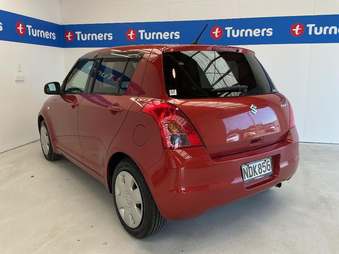 Photo '5' of Suzuki Swift