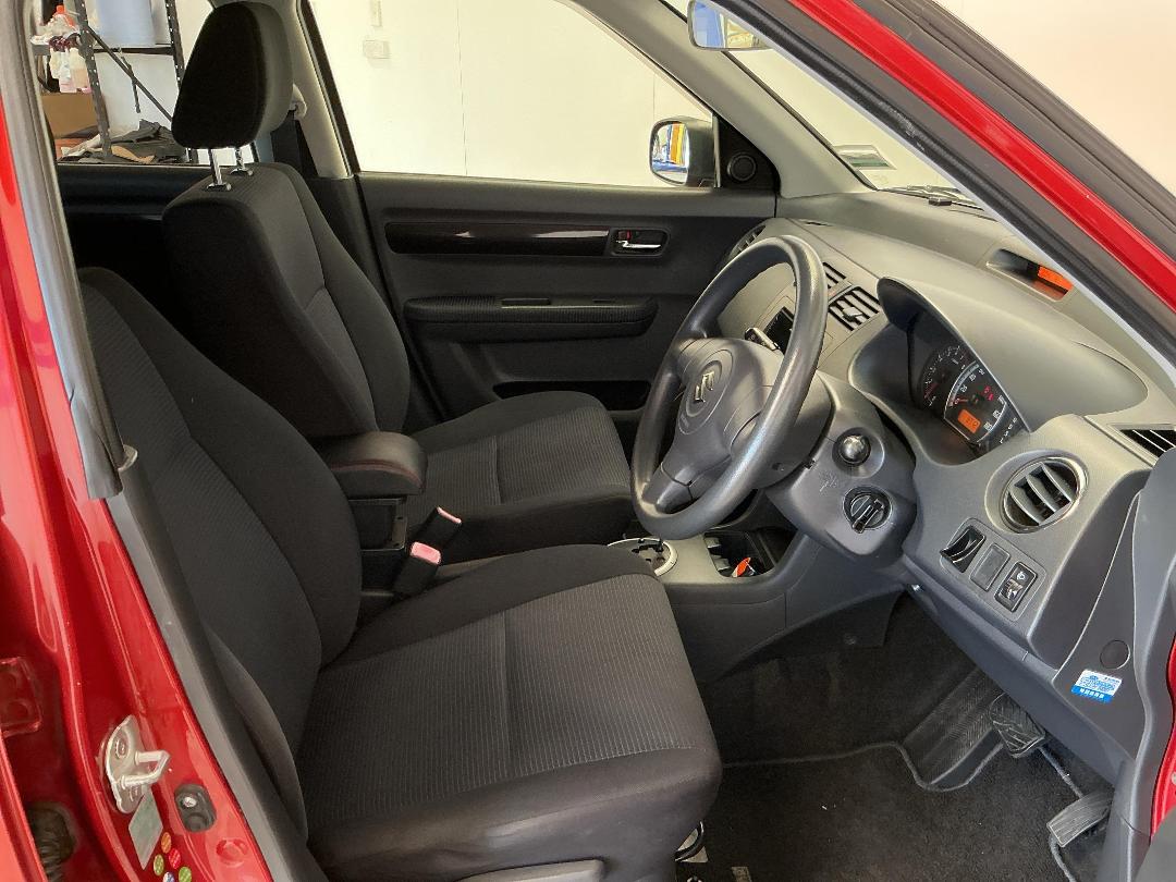 Photo '16' of Suzuki Swift