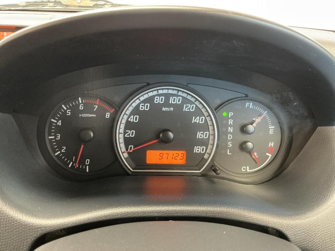 Photo '21' of Suzuki Swift