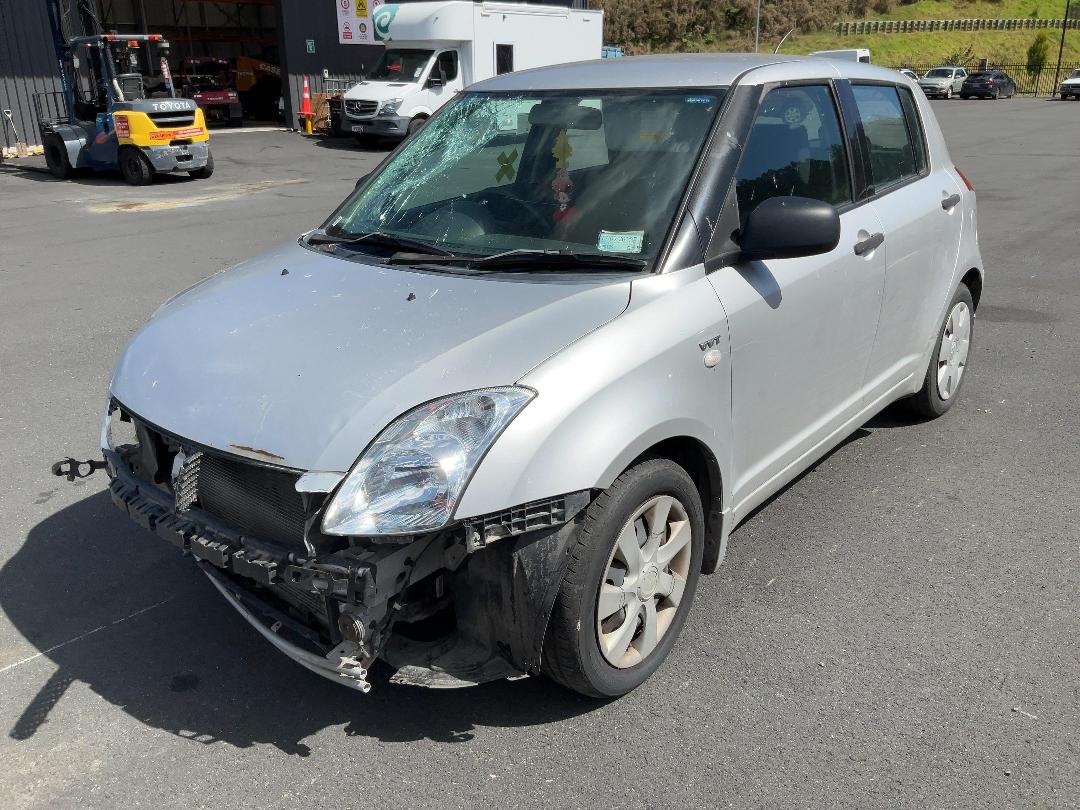 Photo '3' of Suzuki Swift Glxa